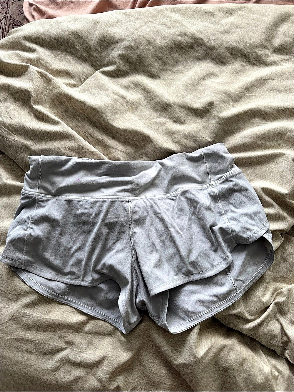 lululemon Track That High-Rise Lined Short 3" off white Size 4
